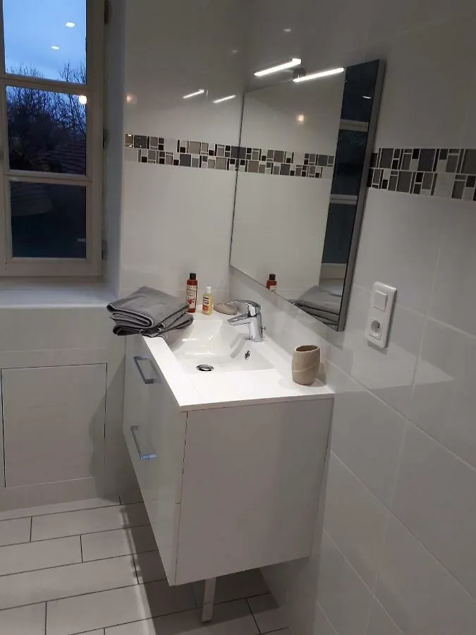 Holiday home Gite Entre Vignes Et Montagne Lhuis France