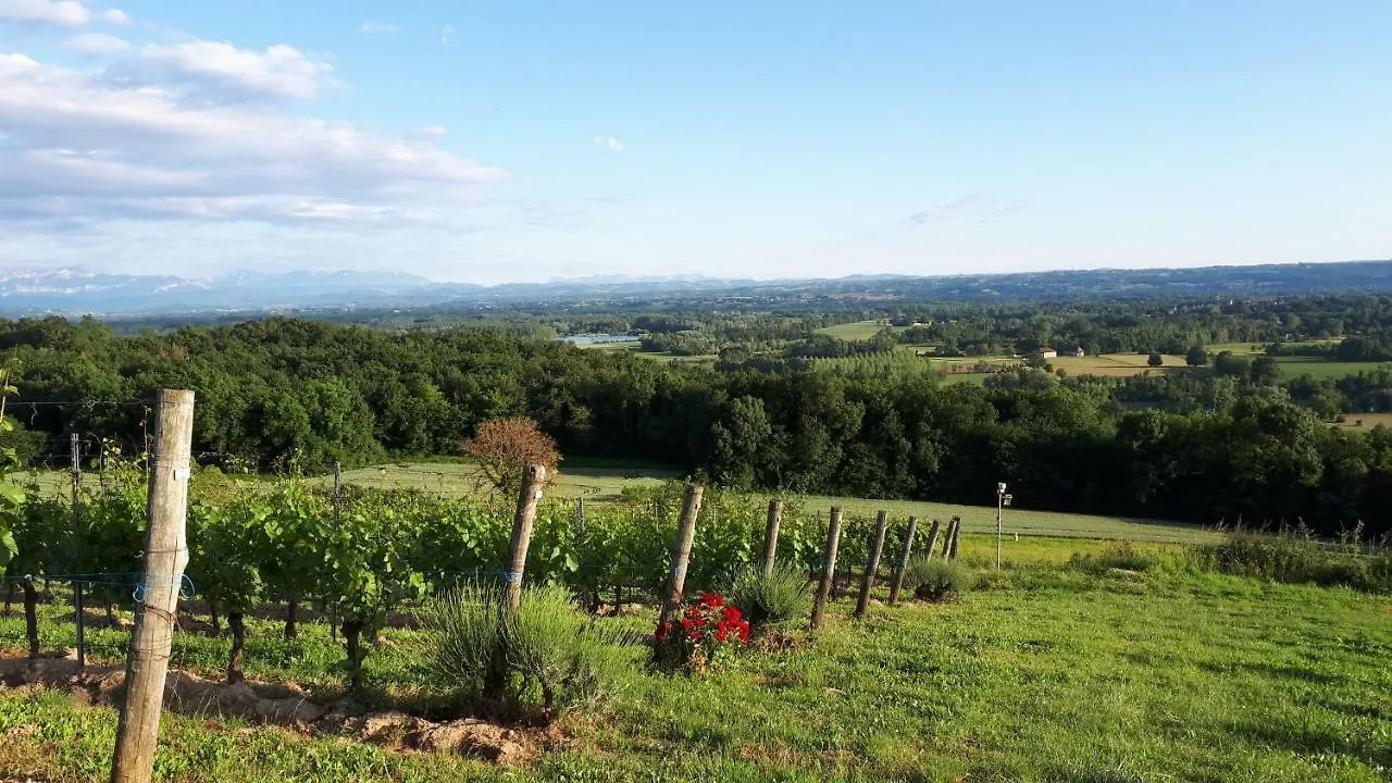 Gite Entre Vignes Et Montagne Lhuis 0*,  France